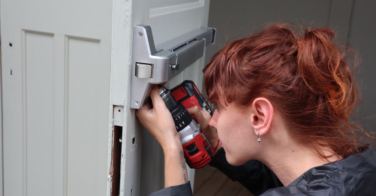 How Much Should an Emergency Locksmith Cost Near Me? — First Locksmiths